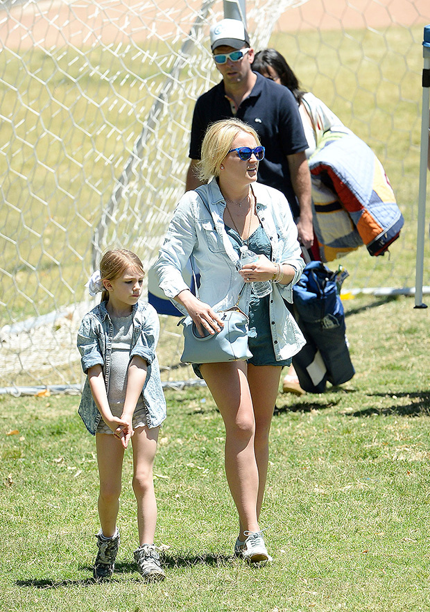 Jamie Lynn Spears out with daughter, Maddie Briann Aldridge