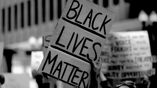 STYLECASTER | Black Lives Matter social media