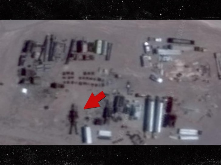UFO 'Hunter' Claims He Found Giant Alien Robot Being Built at Area 51