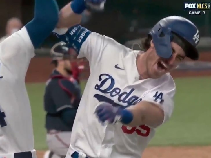 Dodgers' Cody Bellinger Dislocated Shoulder In HR Celebration, 'I'm Good'