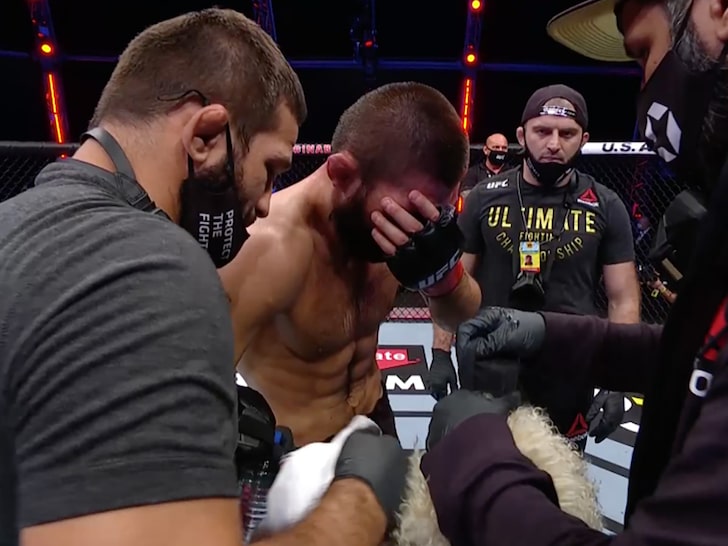 Khabib Nurmagomedov Chokes Out Justin Gaethje, Retires After UFC 254