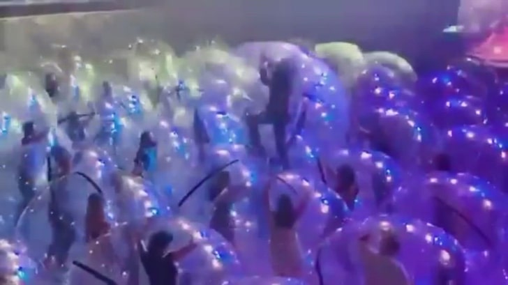 The Flaming Lips Perform Concert with Everyone in Bubbles