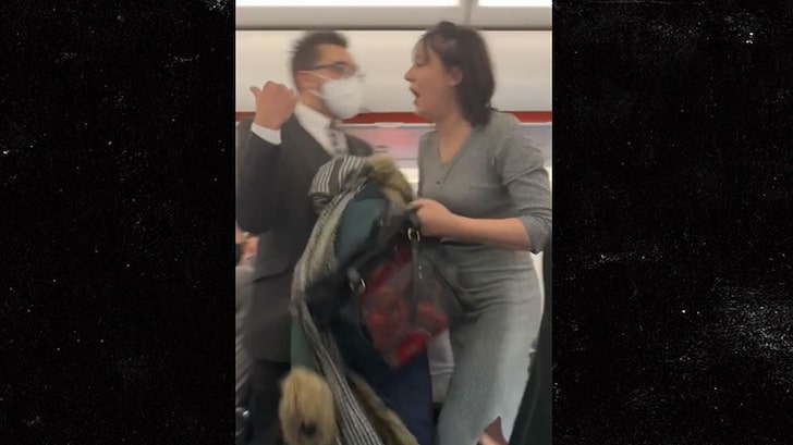 Anti-Masker Kicked Off UK Flight, Coughs on Everyone