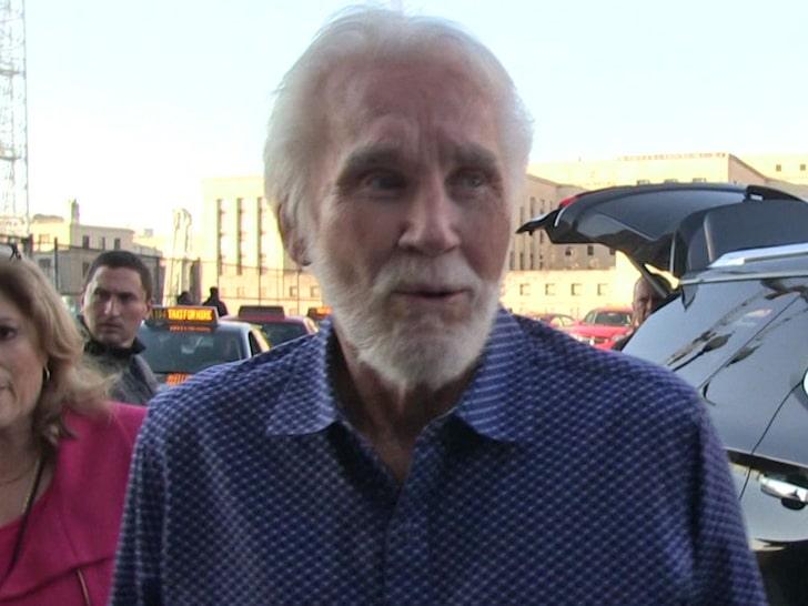 Kenny Rogers Estate Sues Longtime Friend Over Farewell Tour DVD