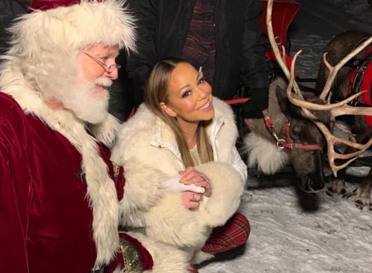 Mariah Carey’s Festive Photos