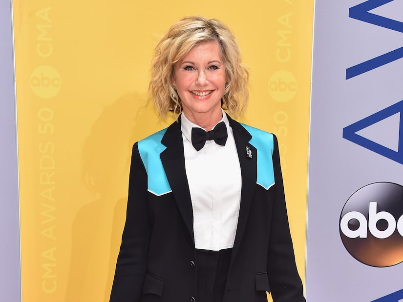 Why Olivia Newton-John Decided to Sing Again, Plus: Her Daughter’s 10-Year Engagement