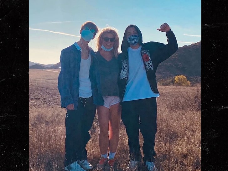 Britney Spears Posts Photo with Her Teenage Sons