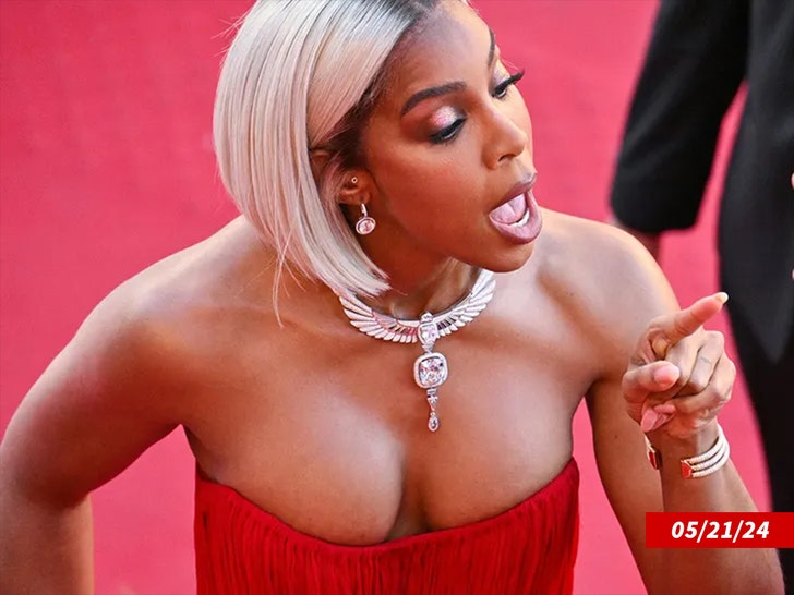 kelly rowland red carpet heated
