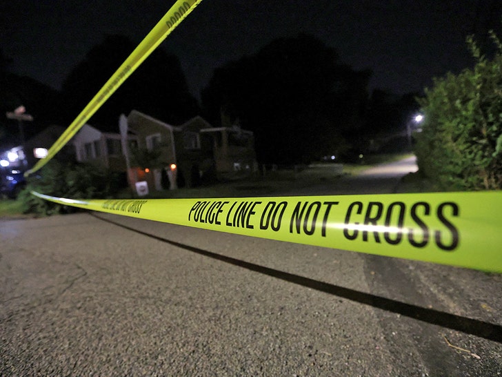 cops outside of home of Thomas Matthew Crooks