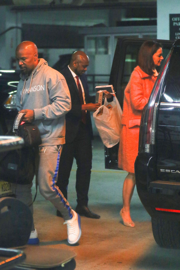 New York, NY - *EXCLUSIVE* - Jamie Foxx and Katie Holmes were seen secretly returning to Jaimie