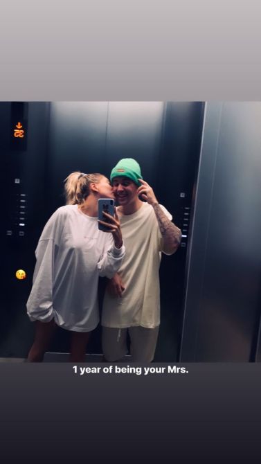 Were Swooning Over Hailey Baldwins Romantic First Wedding Anniversary Photos With Justin Bieber
